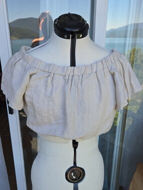 Off-Shoulder Cream Crop Top